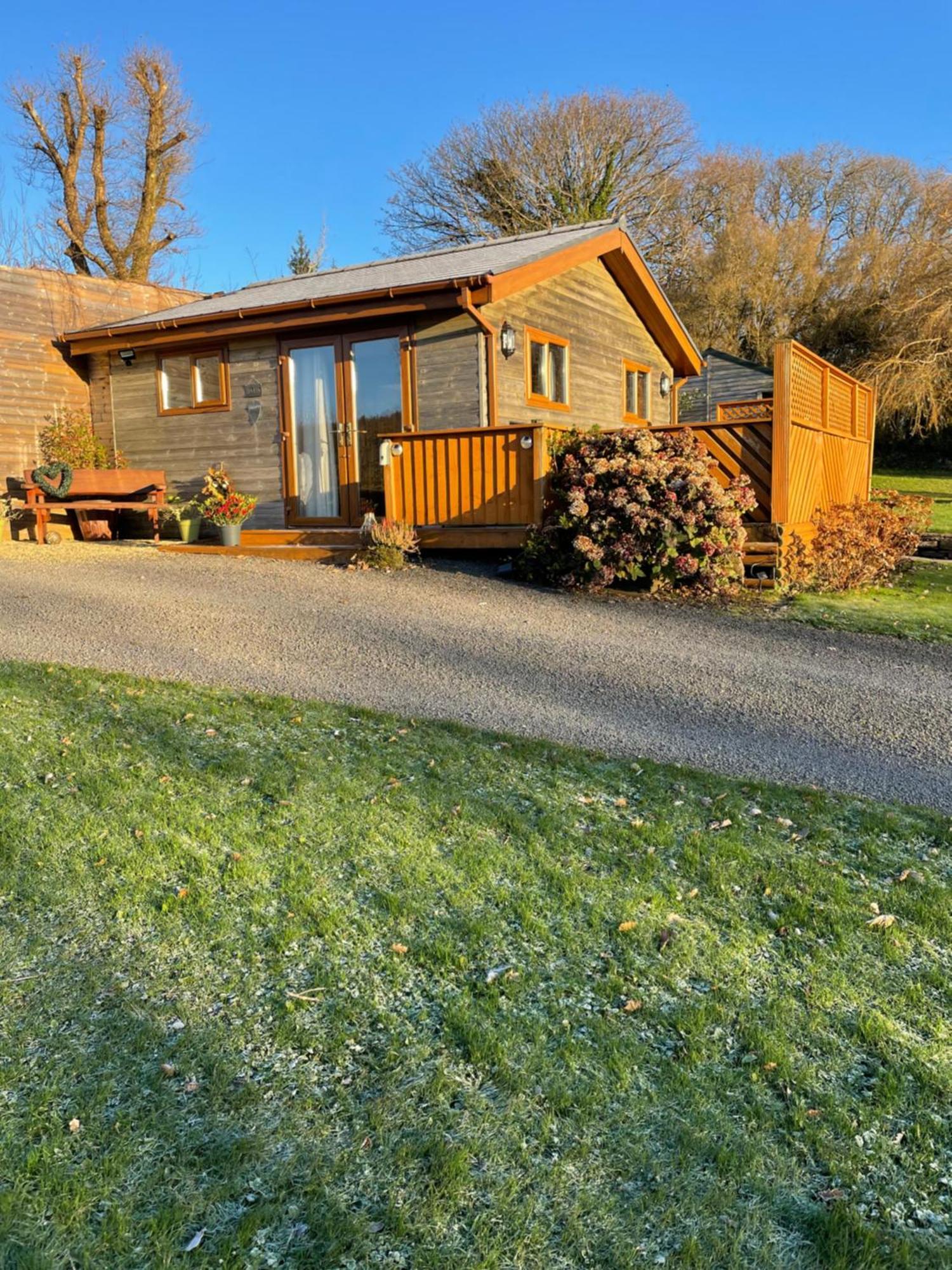 Swansea Log Cabin Pontardawe Ngoại thất bức ảnh
