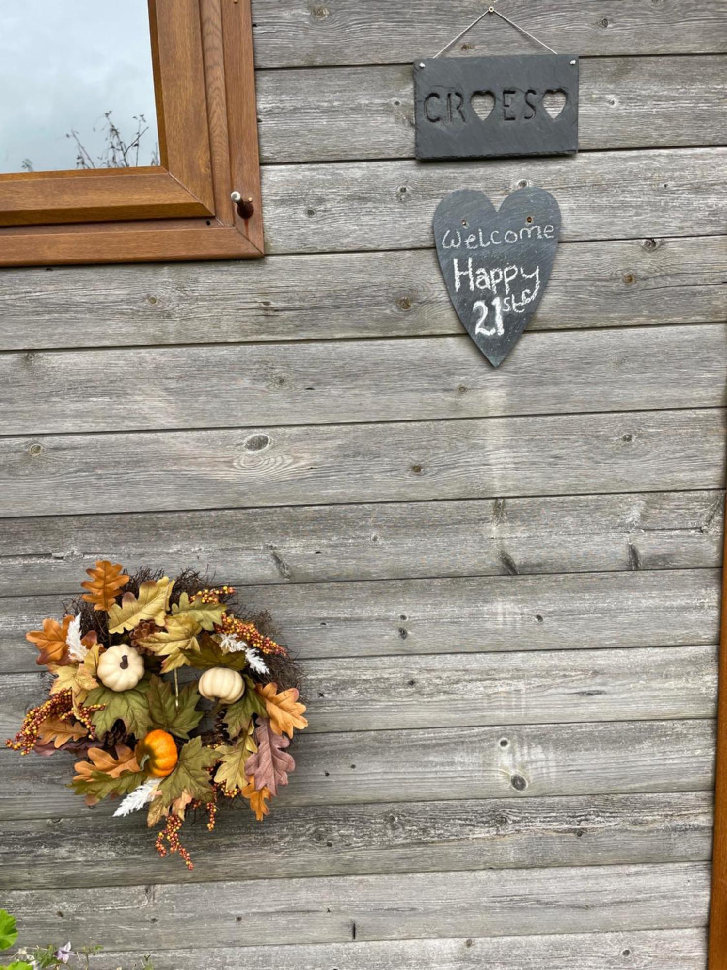 Swansea Log Cabin Pontardawe Ngoại thất bức ảnh