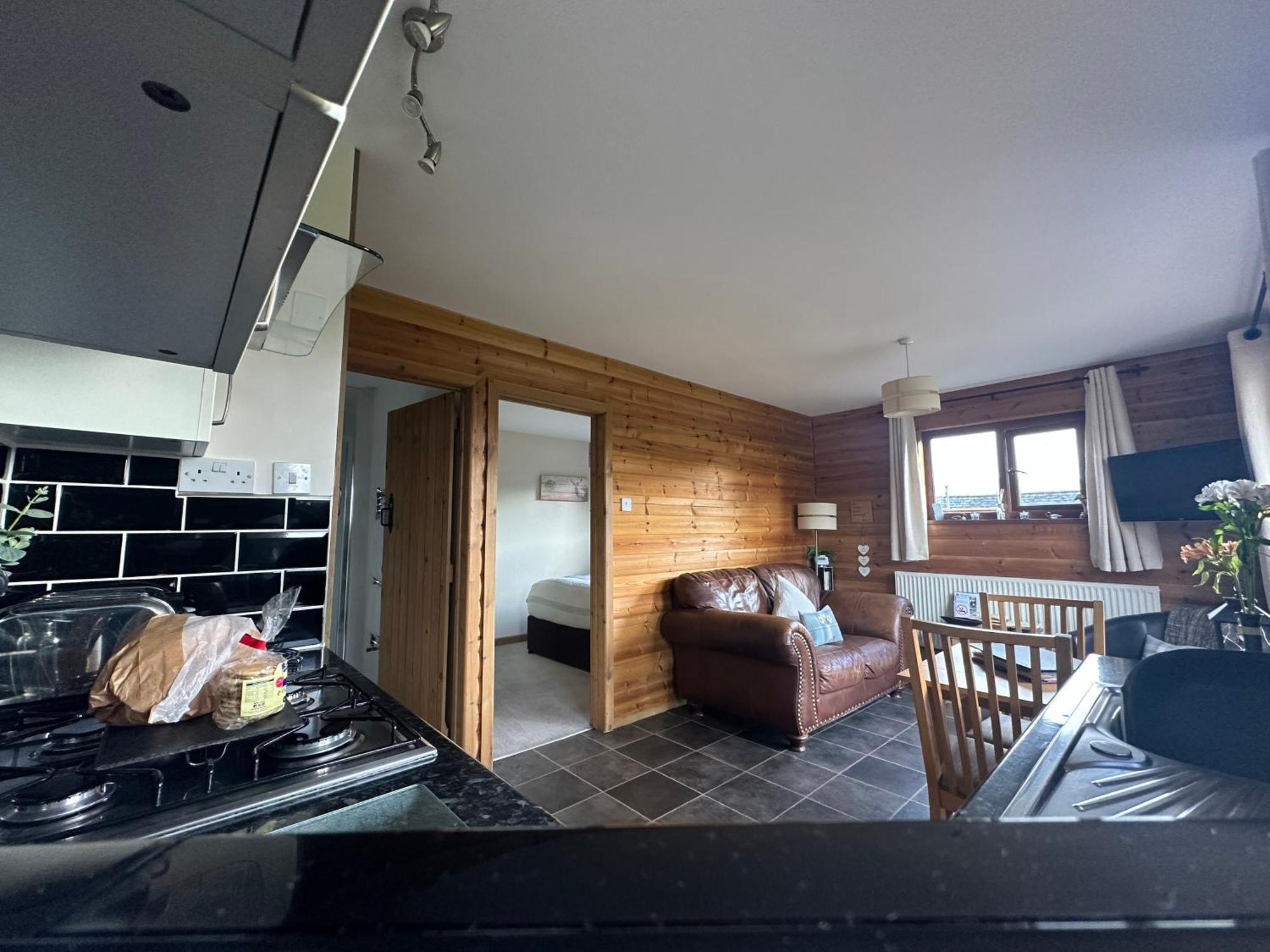 Swansea Log Cabin Pontardawe Ngoại thất bức ảnh